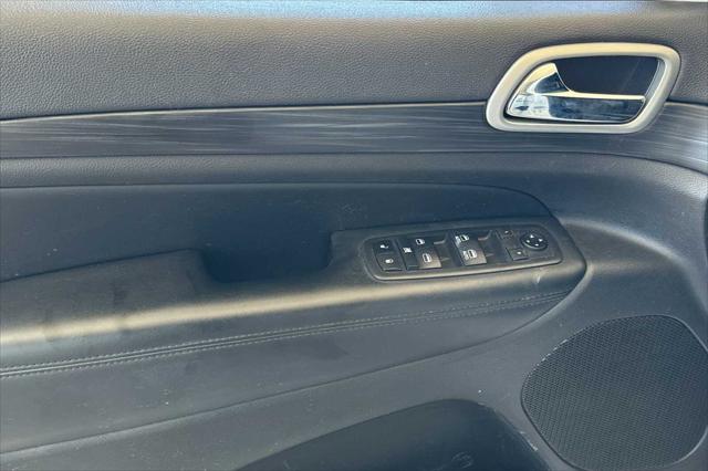 used 2019 Jeep Grand Cherokee car, priced at $18,995