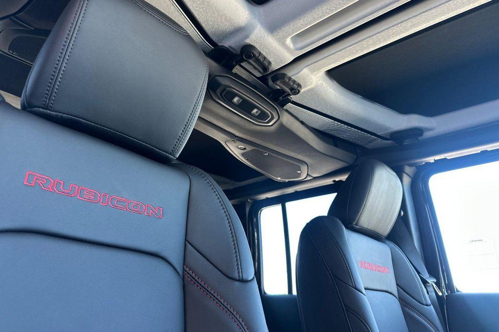 new 2025 Jeep Wrangler car, priced at $62,250