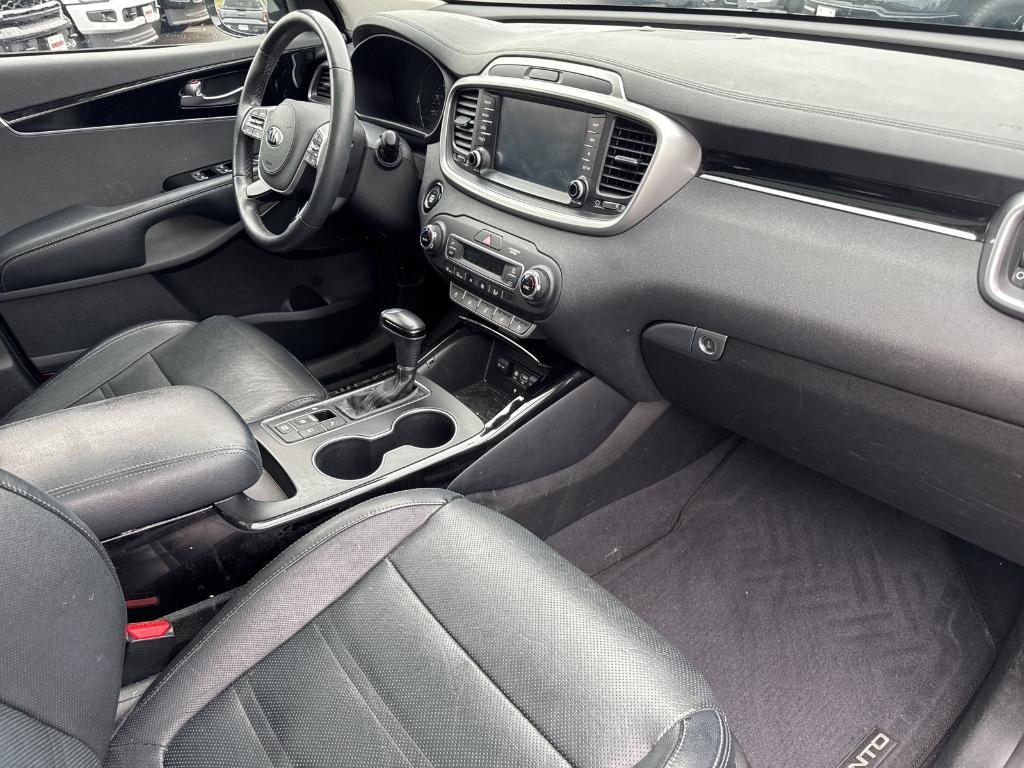 used 2019 Kia Sorento car, priced at $22,395