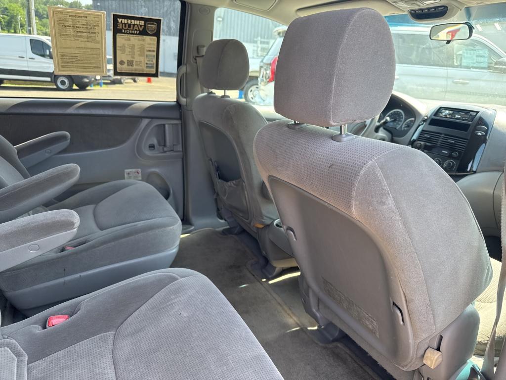 used 2004 Toyota Sienna car, priced at $6,495