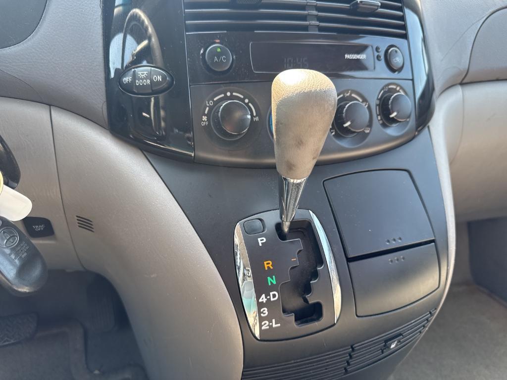 used 2004 Toyota Sienna car, priced at $6,495