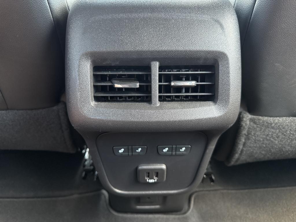 used 2021 Chevrolet Equinox car, priced at $23,295