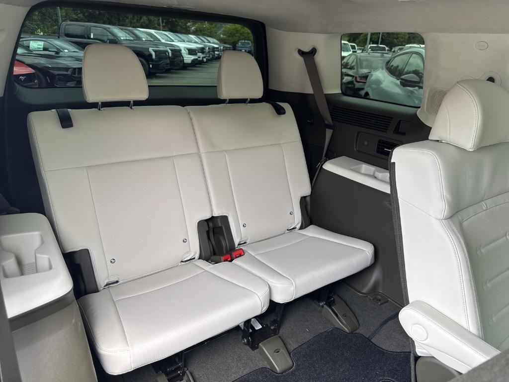 used 2025 Hyundai Santa Fe car, priced at $43,495