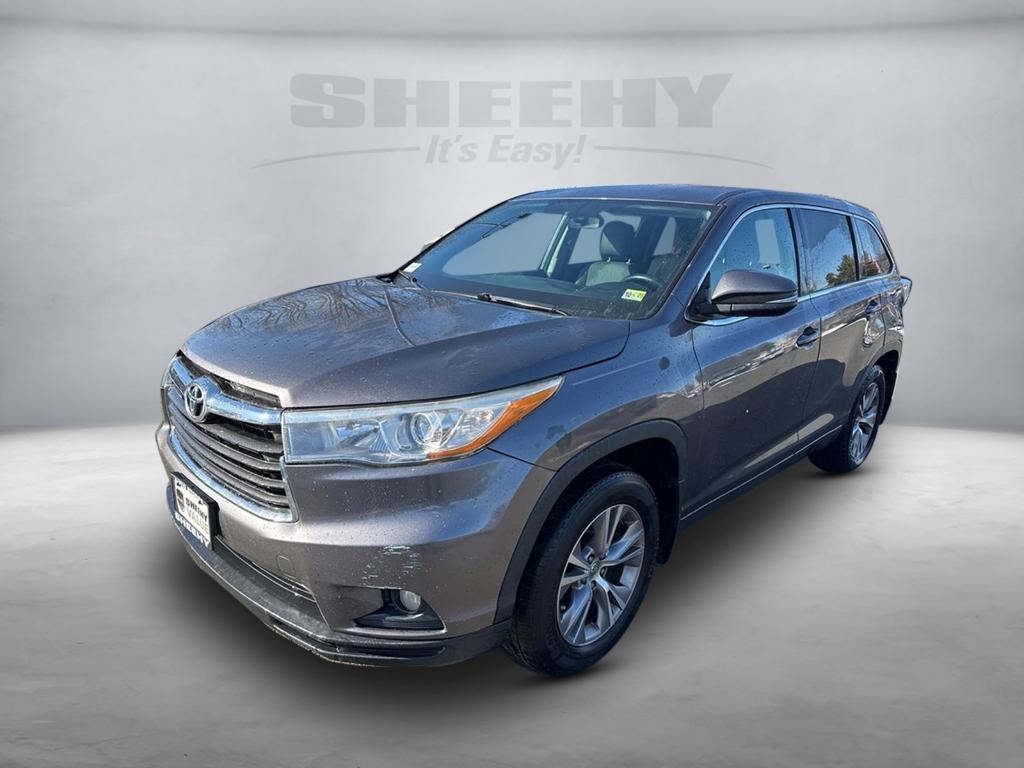 used 2015 Toyota Highlander car, priced at $12,795