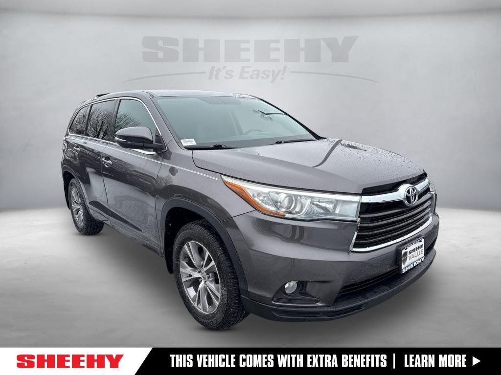 used 2015 Toyota Highlander car, priced at $12,276