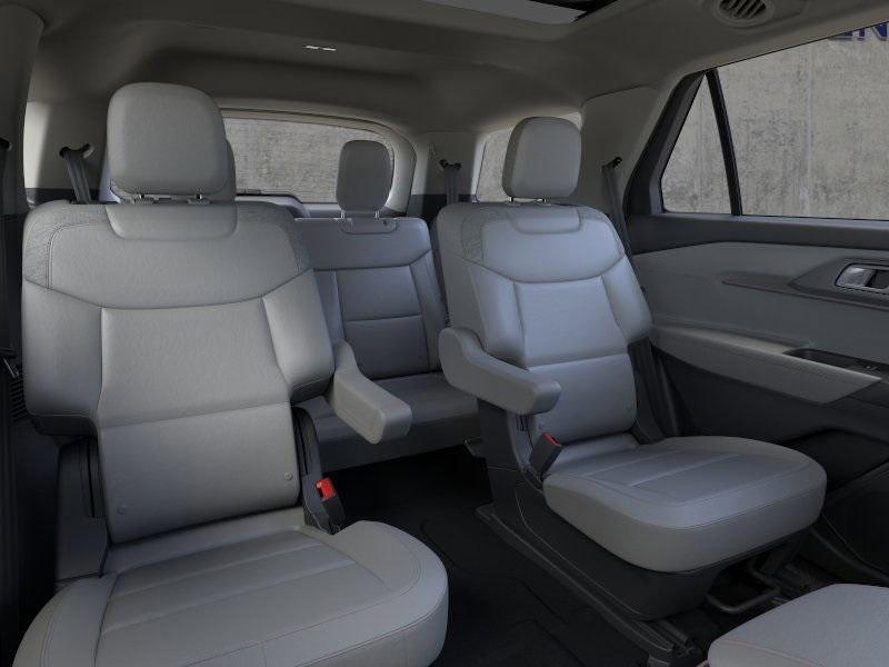 new 2025 Ford Explorer car, priced at $44,652