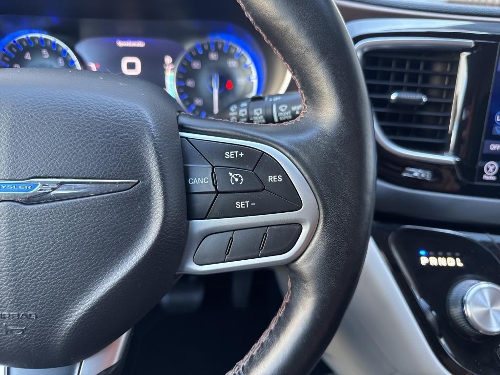 used 2017 Chrysler Pacifica car, priced at $12,895