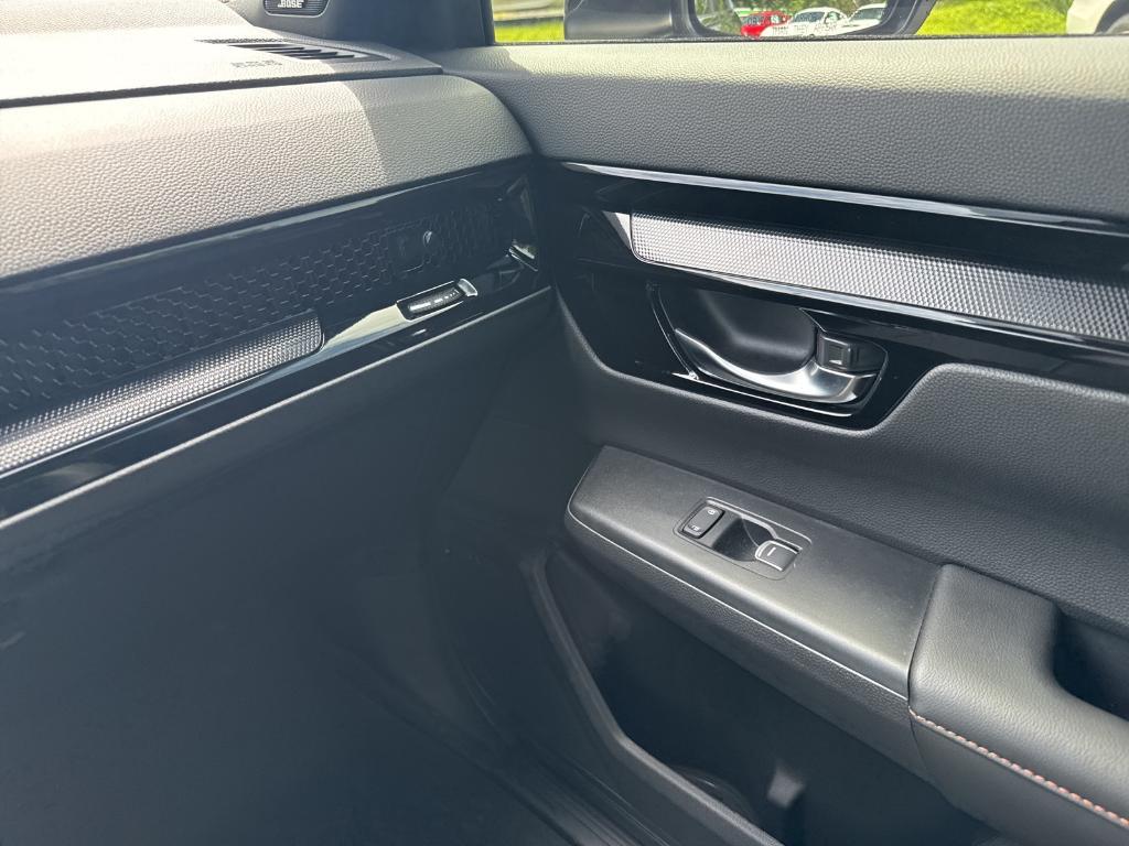 used 2025 Honda CR-V Hybrid car, priced at $38,995