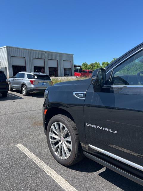 used 2021 GMC Yukon car, priced at $49,988