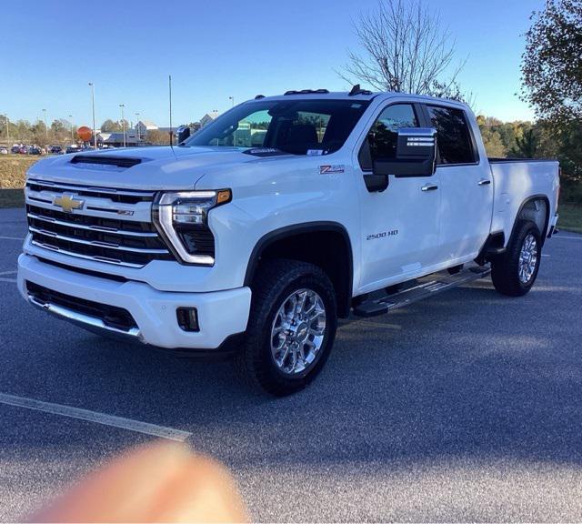 new 2025 Chevrolet Silverado 2500 car