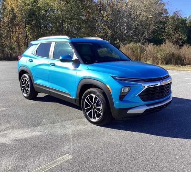 new 2025 Chevrolet TrailBlazer car, priced at $26,780