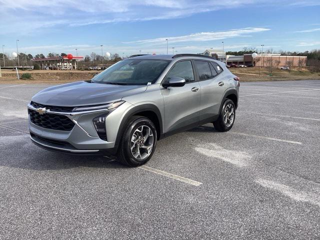 new 2025 Chevrolet Trax car, priced at $25,085