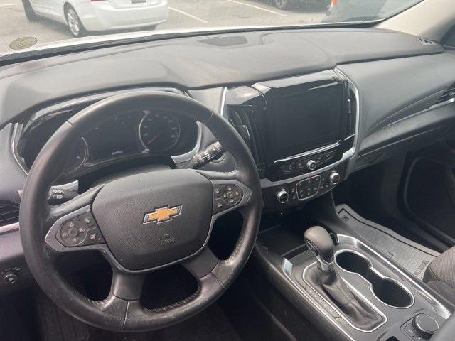 used 2021 Chevrolet Traverse car, priced at $23,608