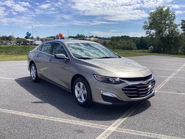 new 2025 Chevrolet Malibu car, priced at $27,245