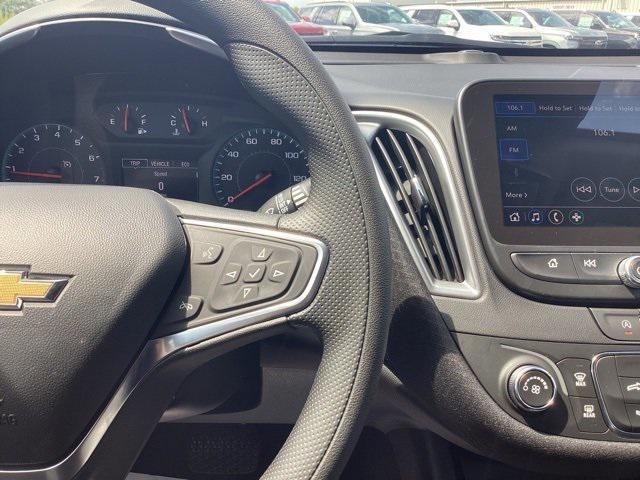 new 2025 Chevrolet Malibu car, priced at $27,245