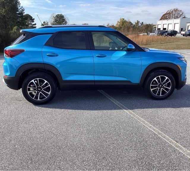 new 2025 Chevrolet TrailBlazer car, priced at $28,870