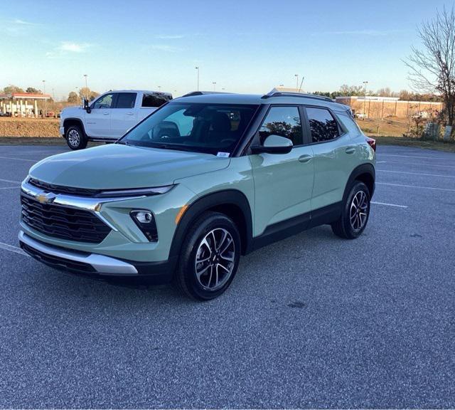 new 2025 Chevrolet TrailBlazer car, priced at $25,990