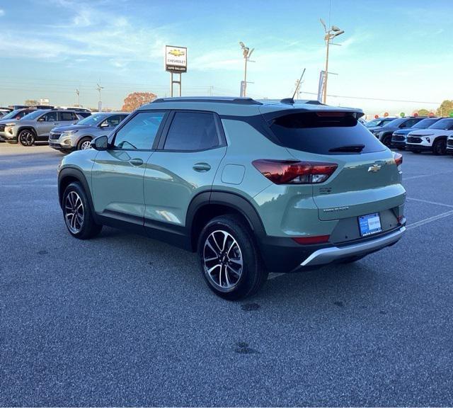 new 2025 Chevrolet TrailBlazer car, priced at $25,990