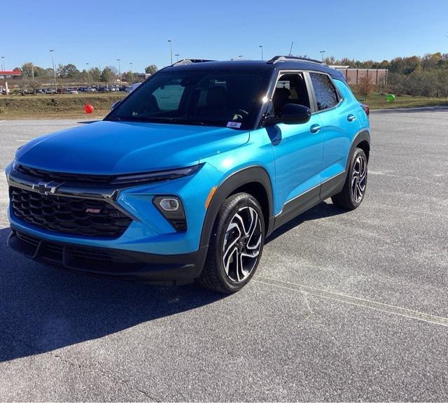 new 2025 Chevrolet TrailBlazer car, priced at $32,475