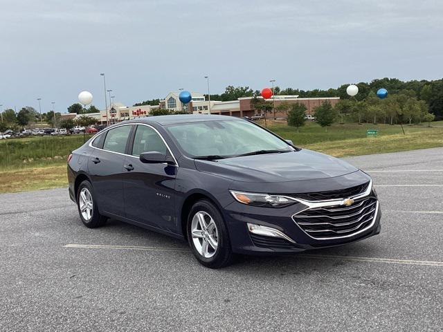 new 2025 Chevrolet Malibu car, priced at $27,285