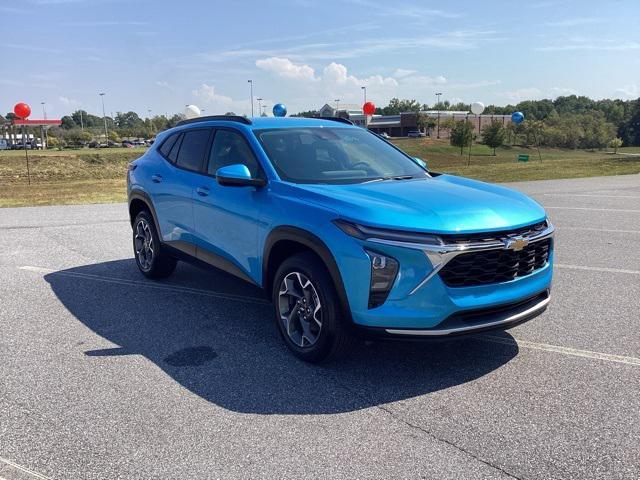 new 2025 Chevrolet Trax car, priced at $25,380