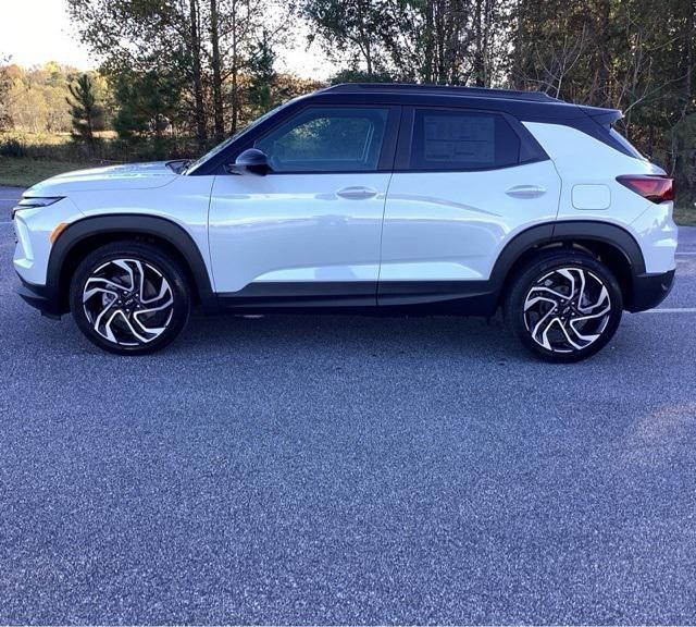 new 2025 Chevrolet TrailBlazer car, priced at $32,765