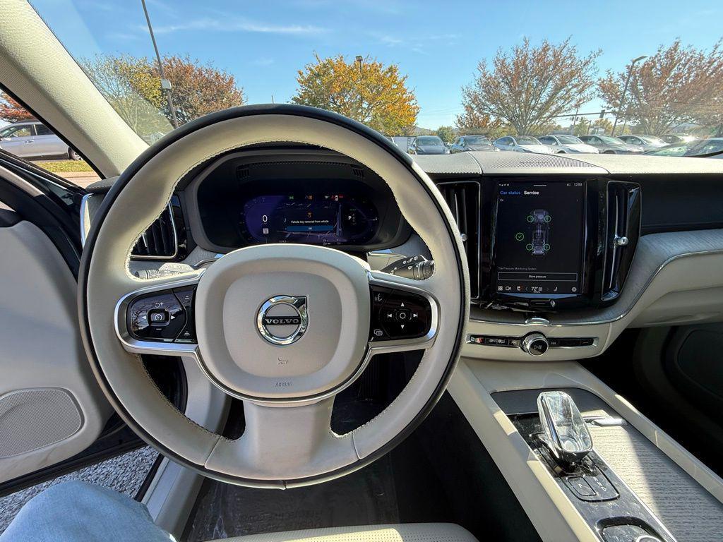 used 2023 Volvo XC60 Recharge Plug-In Hybrid car, priced at $44,990
