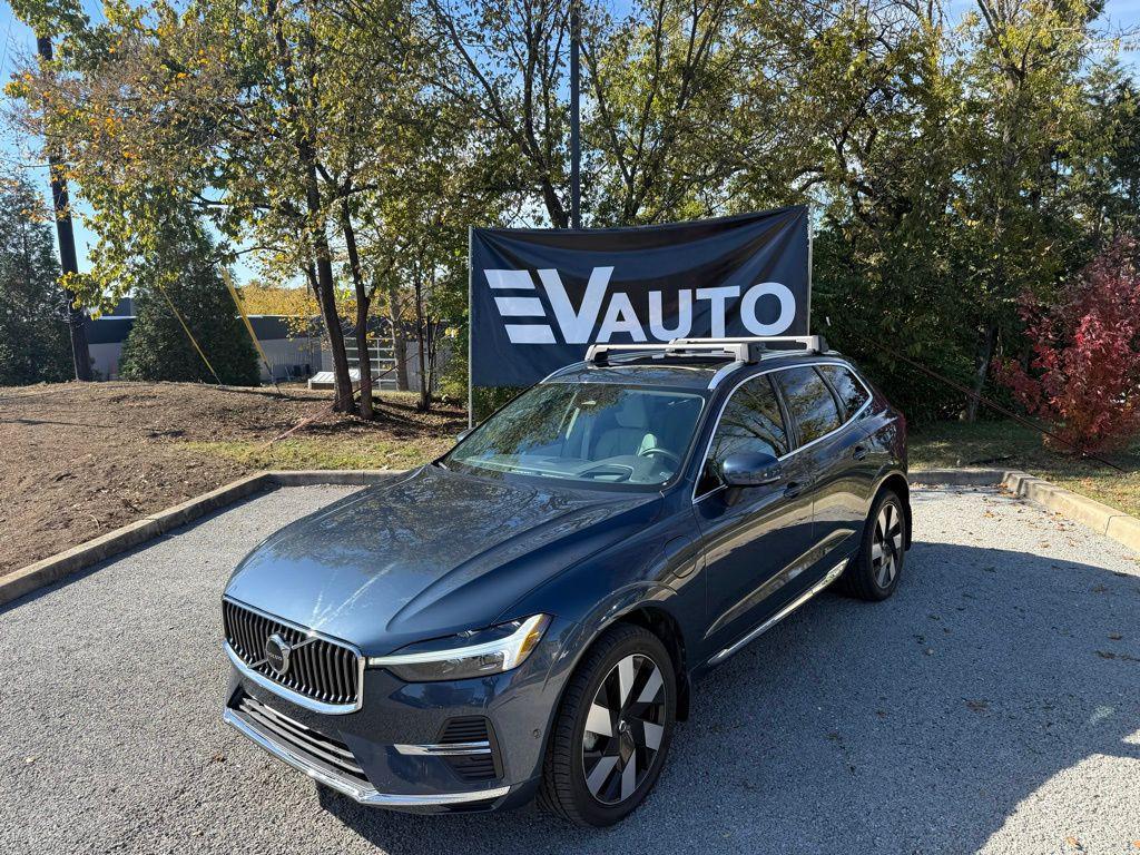 used 2023 Volvo XC60 Recharge Plug-In Hybrid car, priced at $44,990