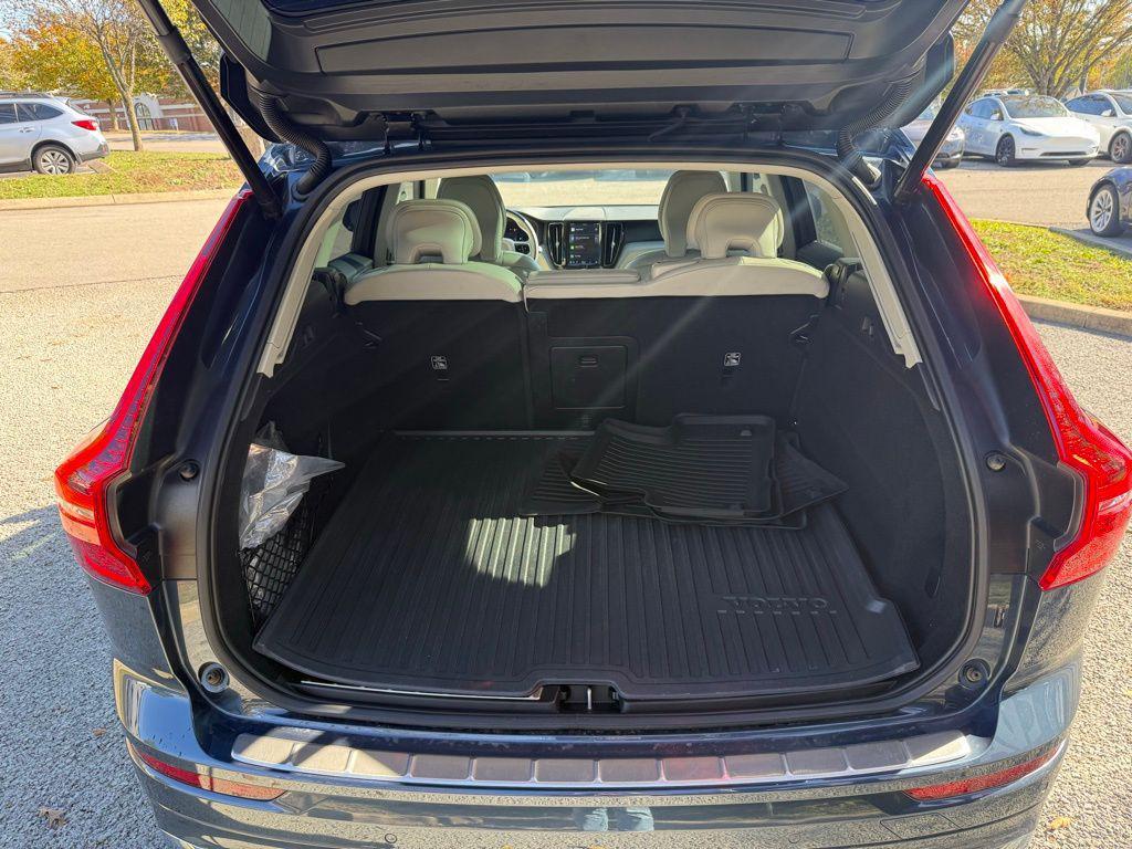 used 2023 Volvo XC60 Recharge Plug-In Hybrid car, priced at $44,990