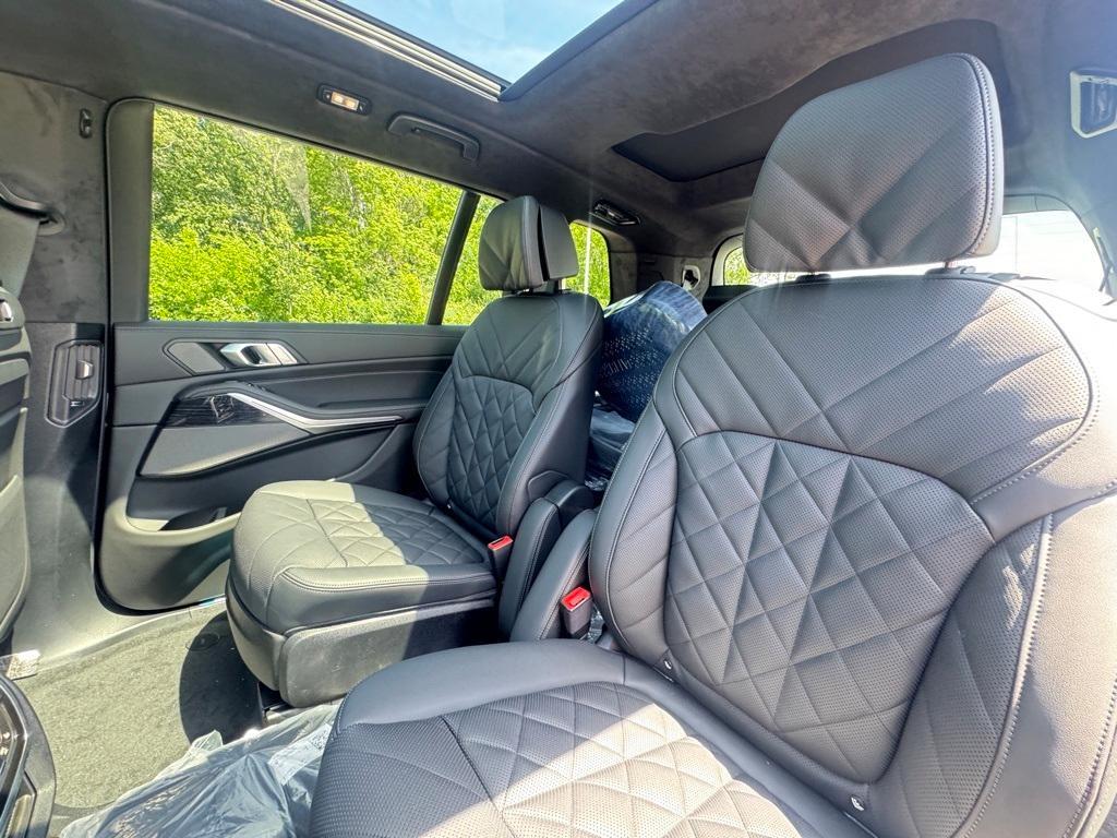 new 2026 BMW X7 car, priced at $97,595