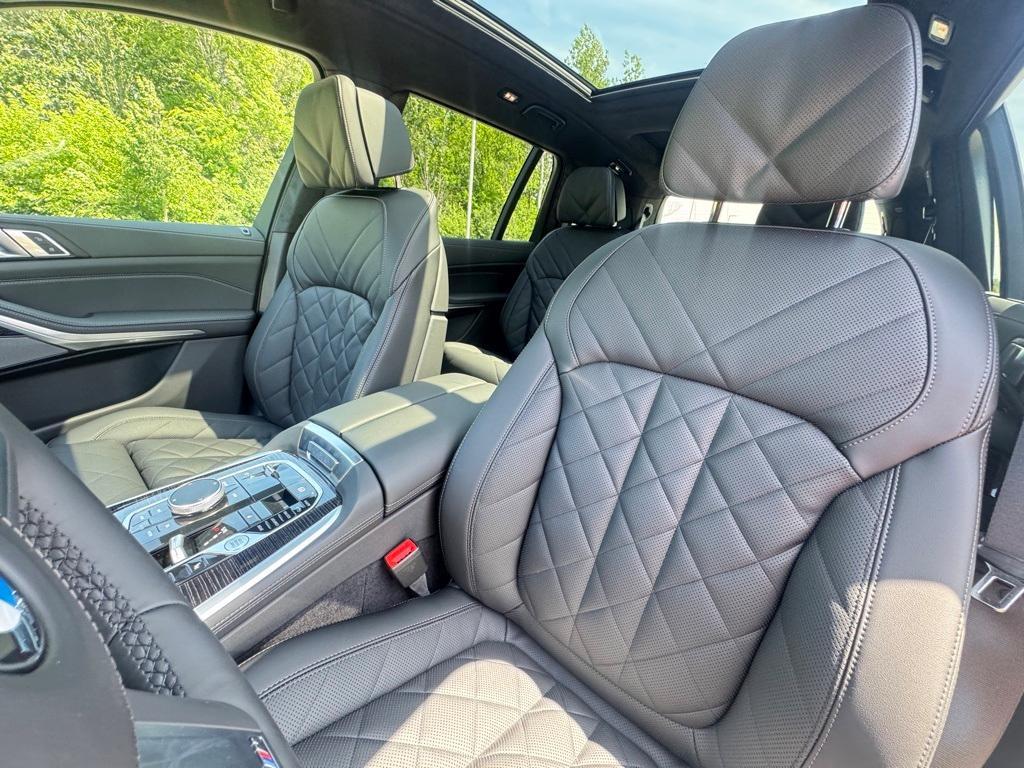 new 2026 BMW X7 car, priced at $97,595