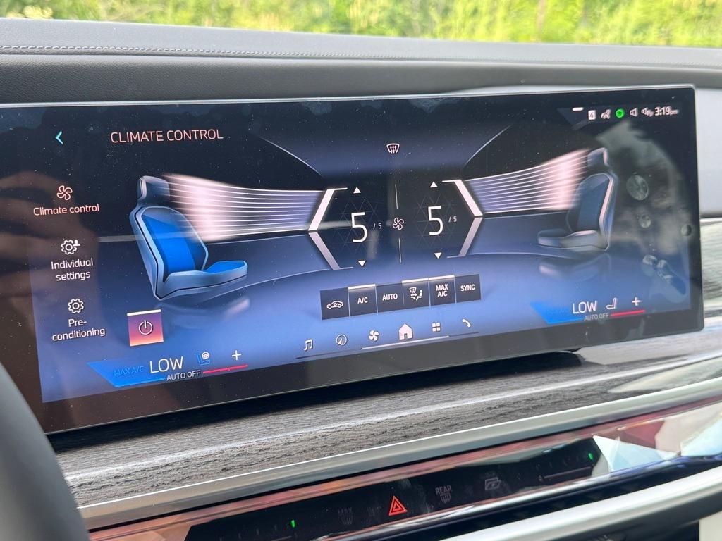 new 2025 BMW 740 car, priced at $110,635