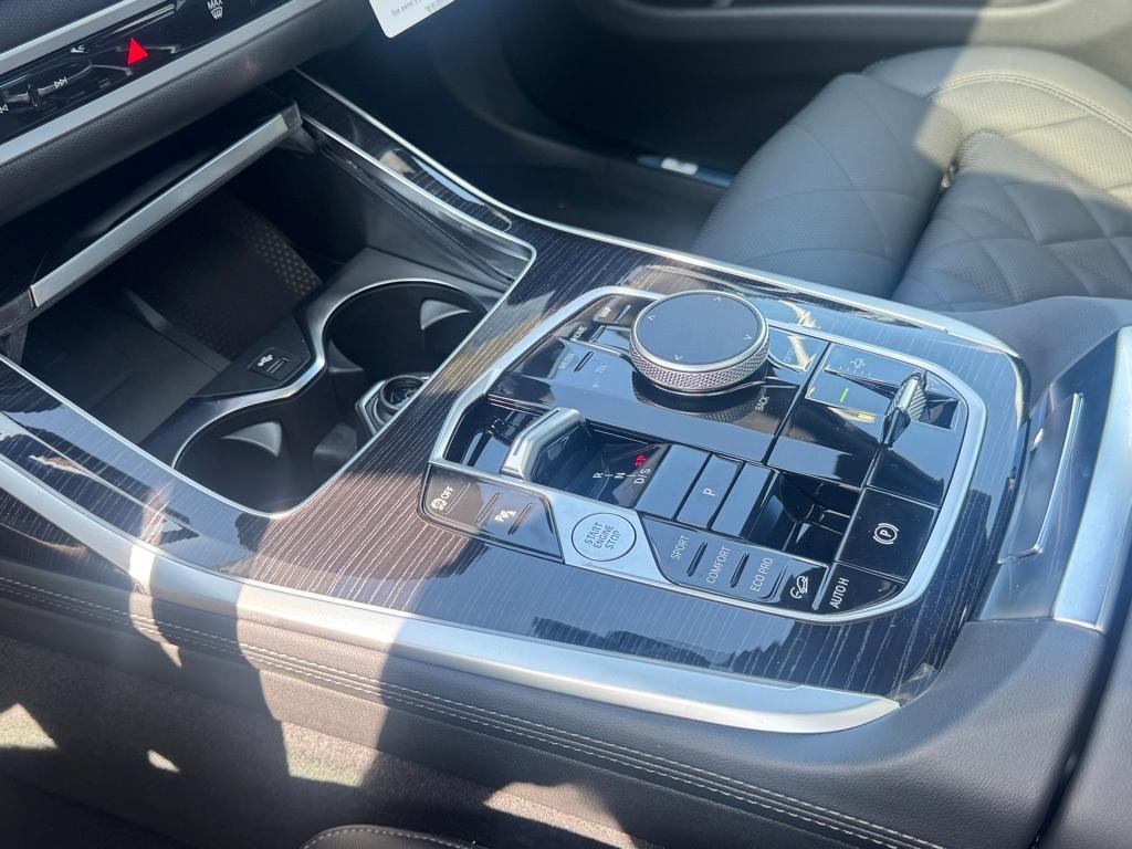 new 2026 BMW X7 car, priced at $92,785