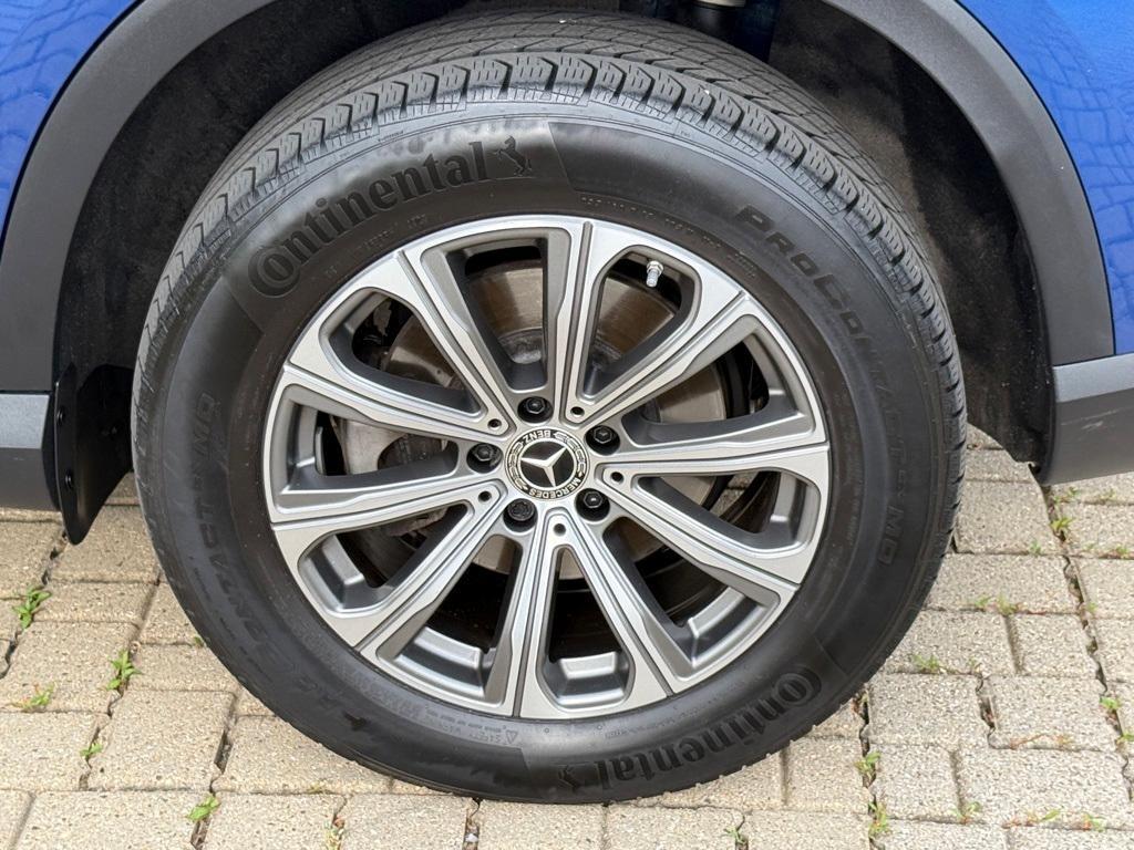 used 2023 Mercedes-Benz GLC 300 car, priced at $38,000