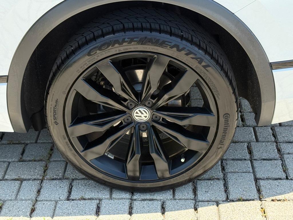 used 2021 Volkswagen Tiguan car, priced at $23,099
