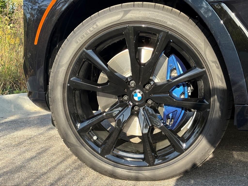 new 2026 BMW X7 car, priced at $97,435