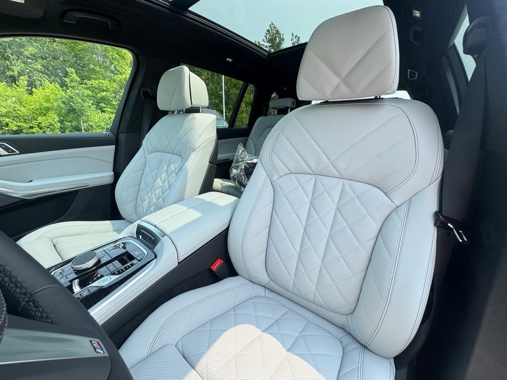 new 2026 BMW X7 car, priced at $97,265