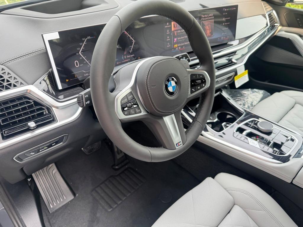 new 2026 BMW X7 car, priced at $97,265