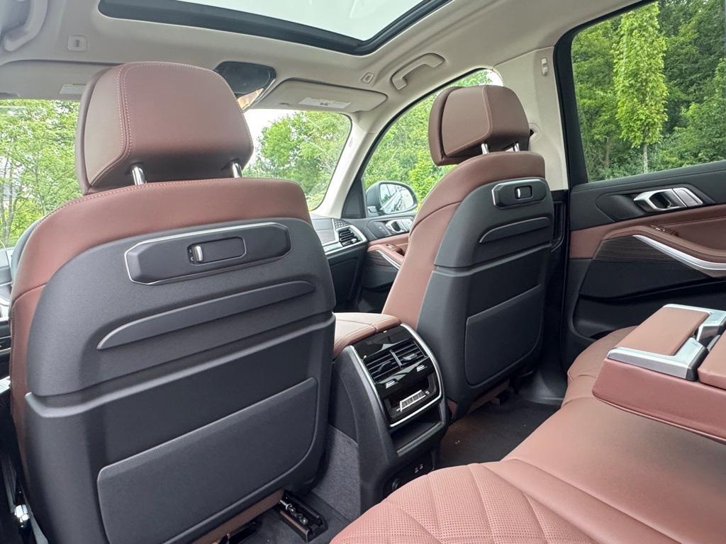 new 2026 BMW X7 car, priced at $88,635