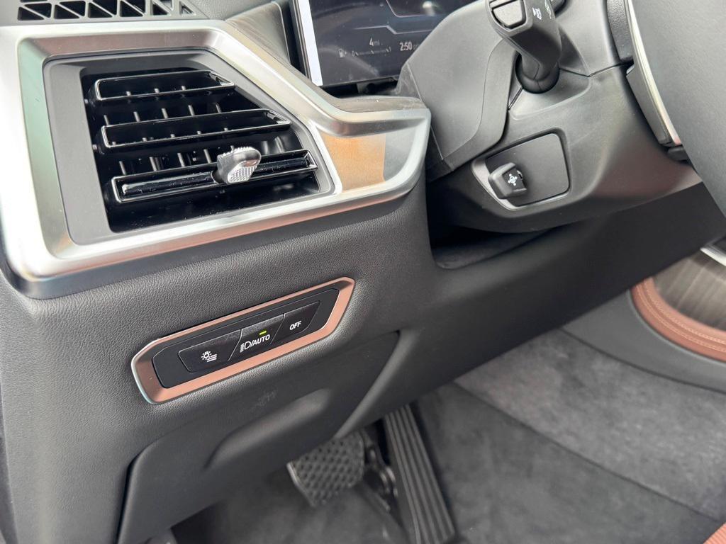new 2026 BMW X7 car, priced at $88,635