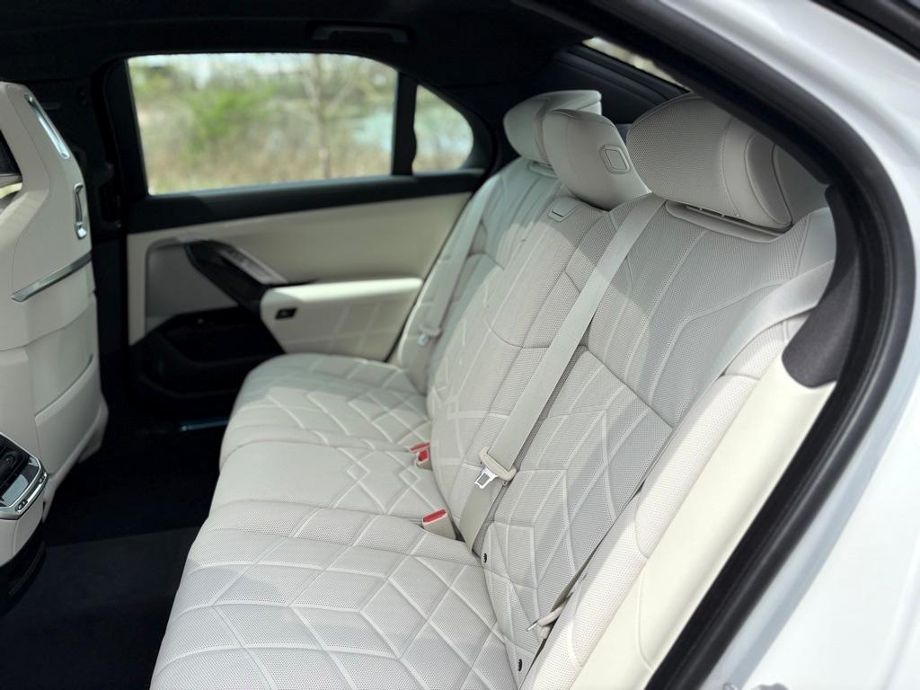 new 2025 BMW i7 car, priced at $134,155