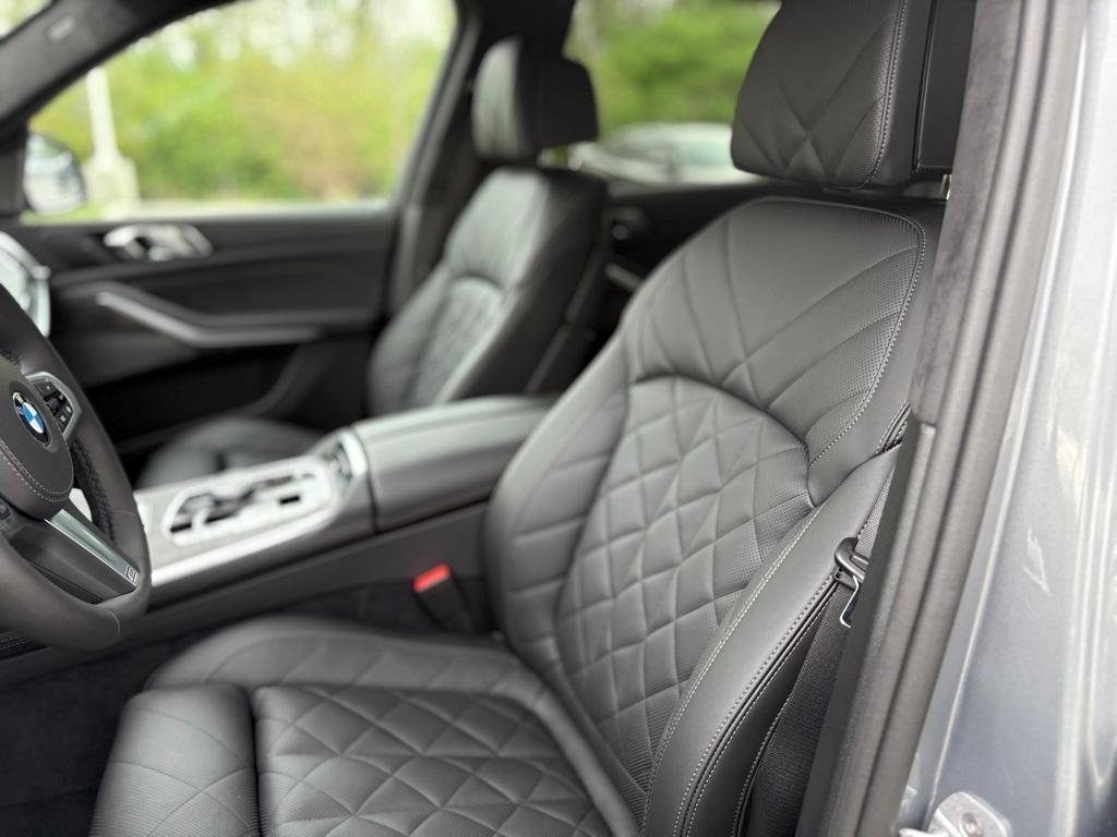 new 2026 BMW X7 car, priced at $94,825