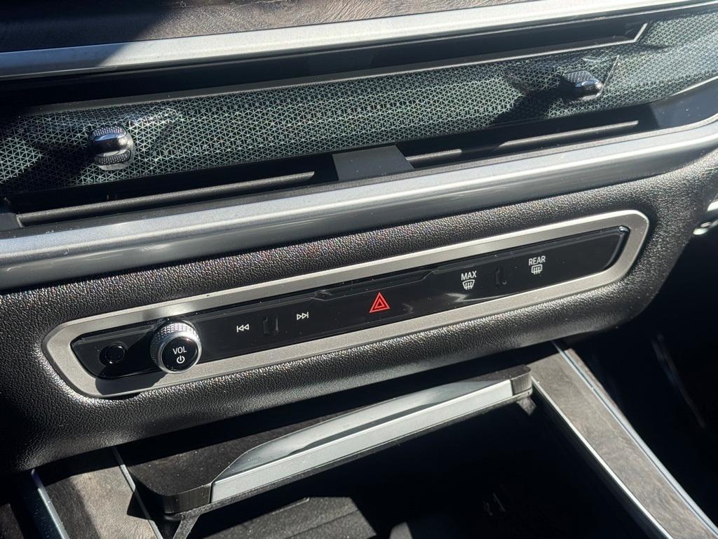 used 2024 BMW X7 car, priced at $70,699