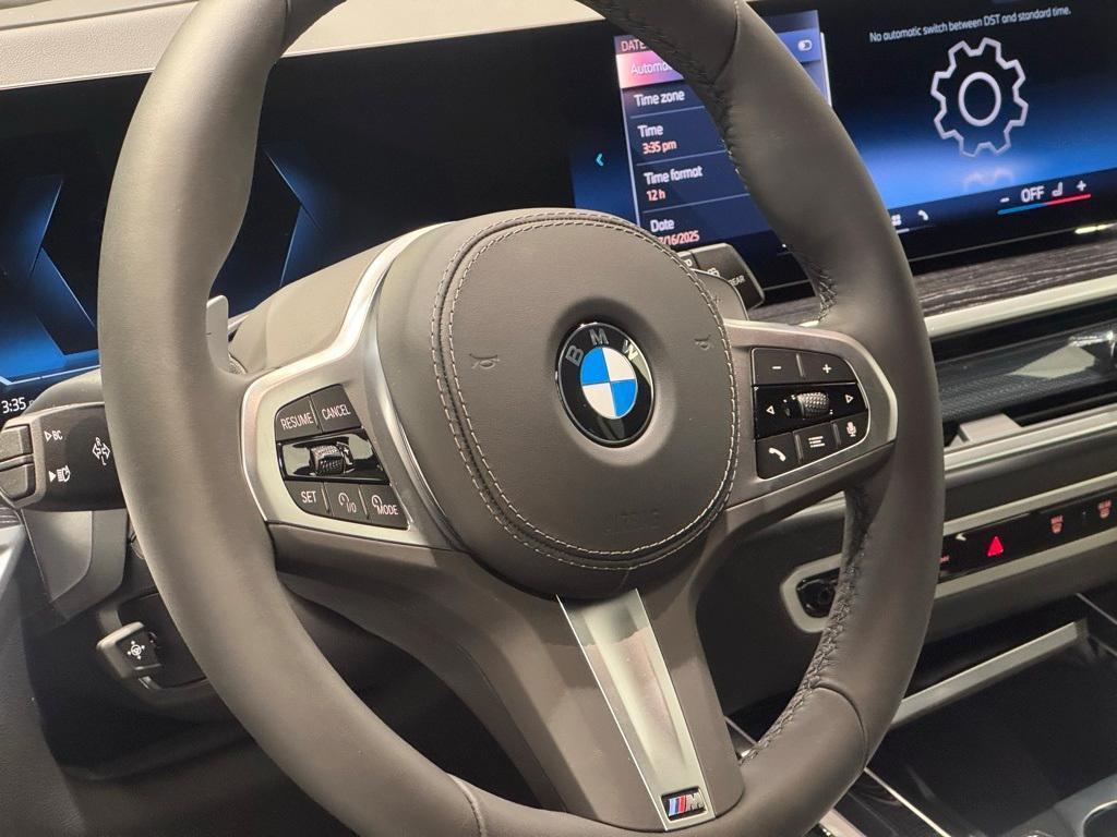 new 2026 BMW X7 car, priced at $95,315