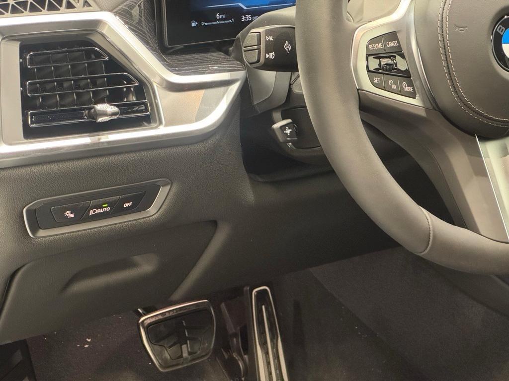 new 2026 BMW X7 car, priced at $95,315