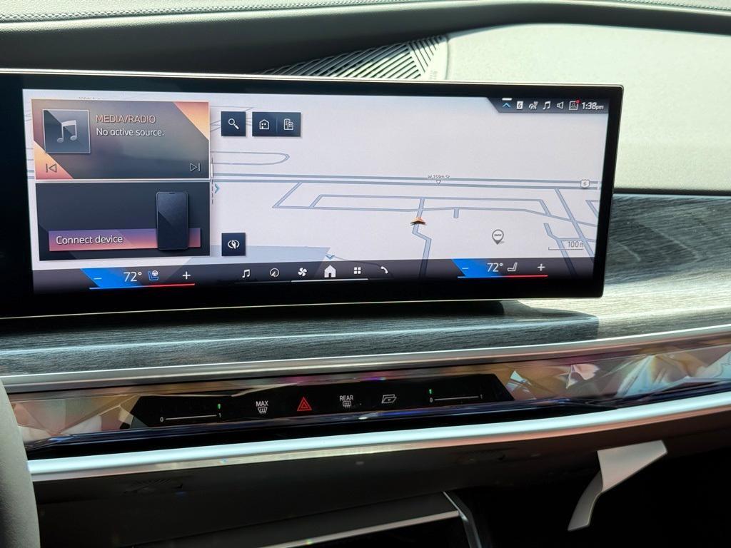 new 2025 BMW 760 car, priced at $132,550
