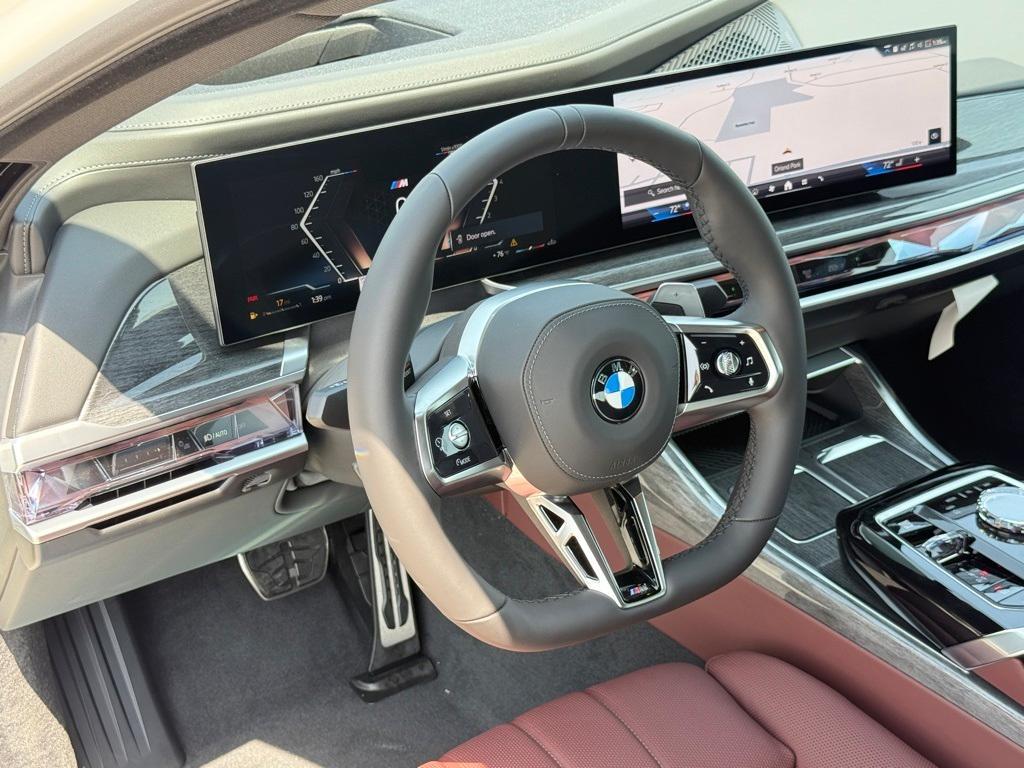 new 2025 BMW 760 car, priced at $132,550