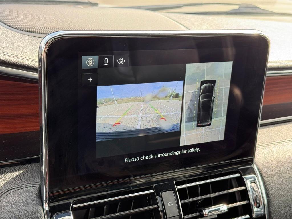 used 2021 Lincoln Navigator car, priced at $44,500