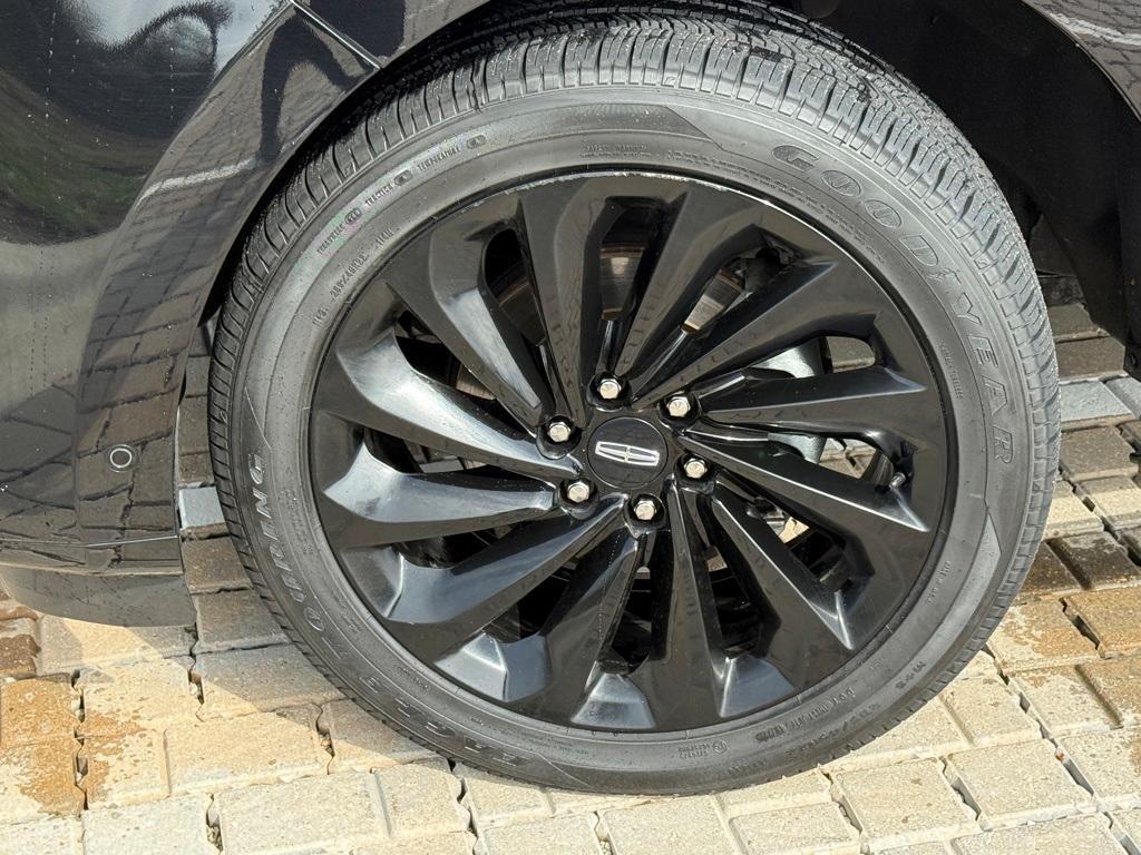 used 2021 Lincoln Navigator car, priced at $44,500