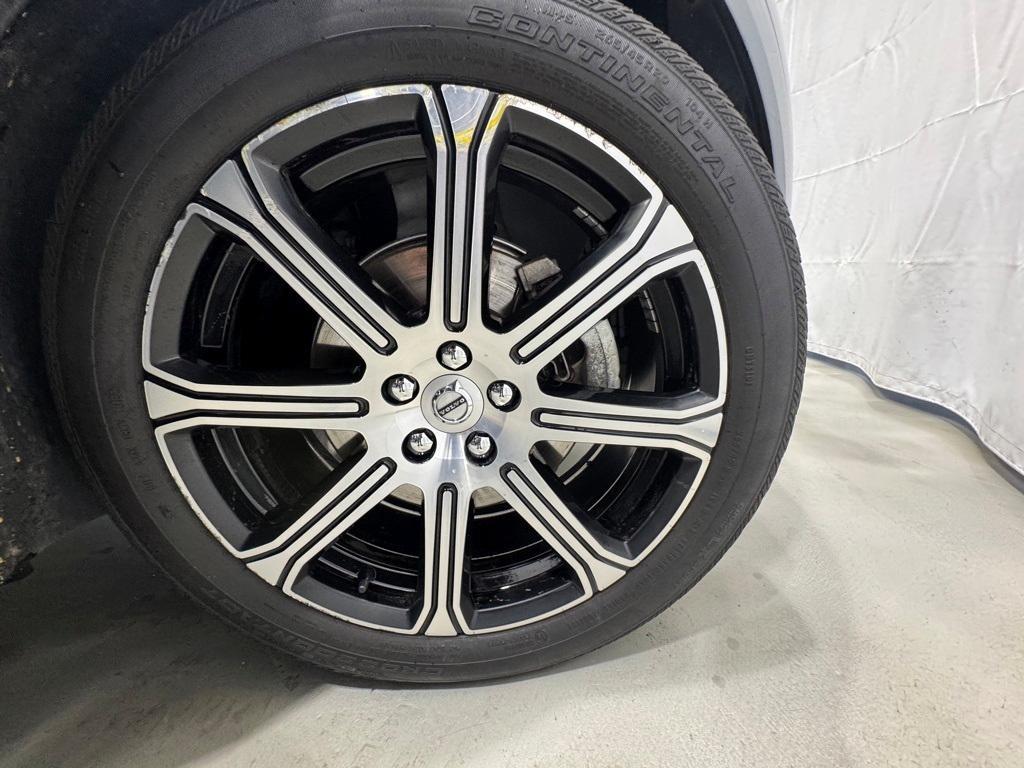 used 2020 Volvo XC60 car, priced at $25,299